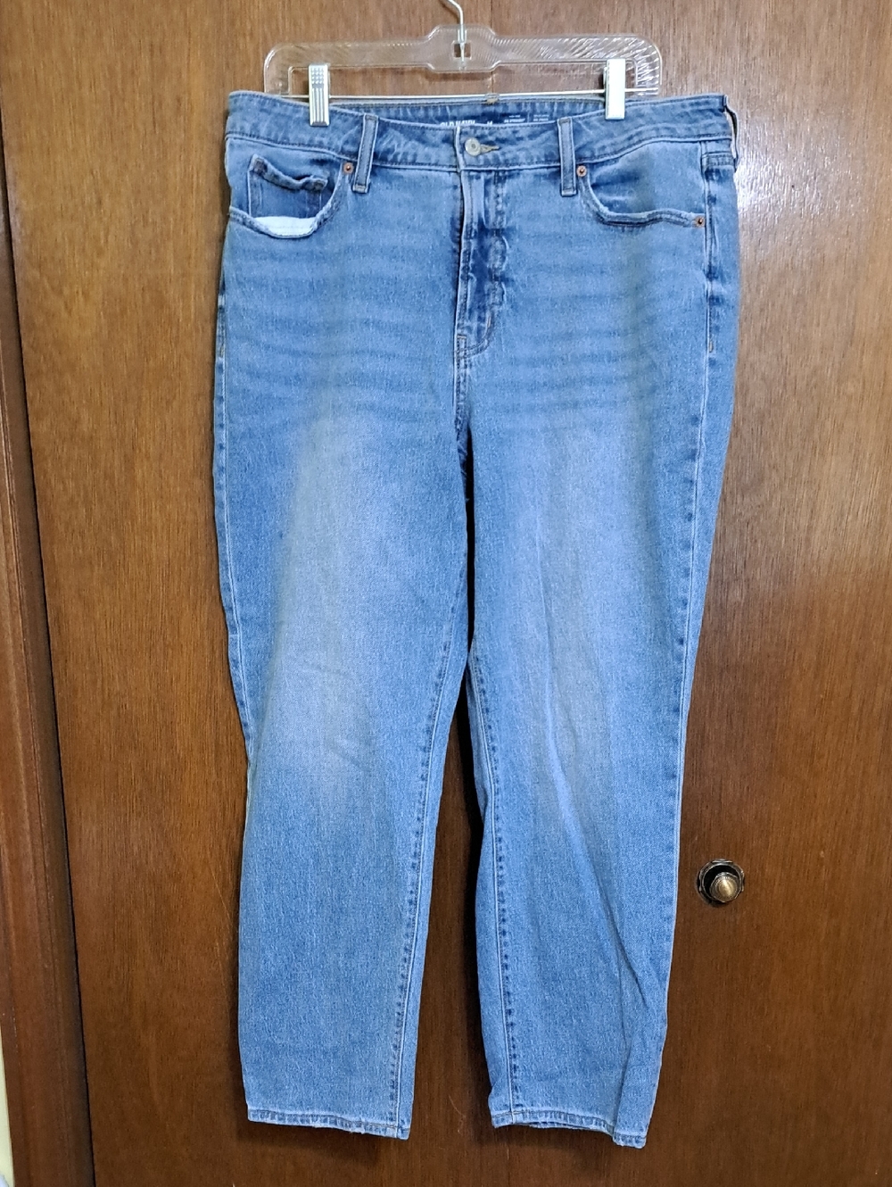 Old Navy Light Blue Straight-Leg Women’s Jeans